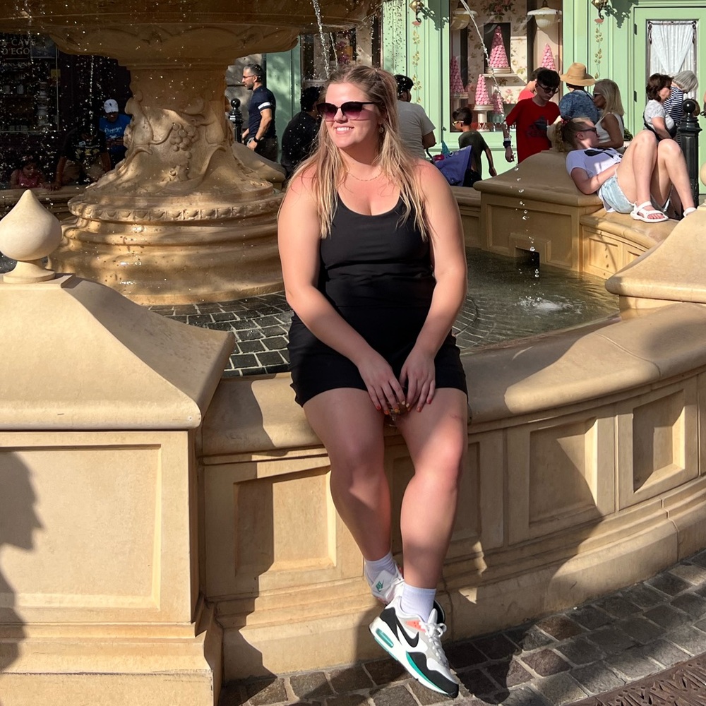 Meet your Posher, Nicole